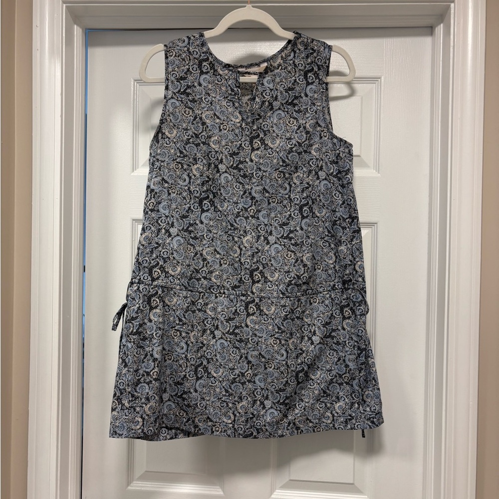 LC Lauren Conrad mid shirt in Blue and White Floral